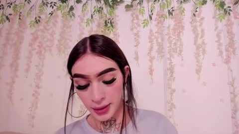 Liz Luna online show from 03-25-26, 10:16