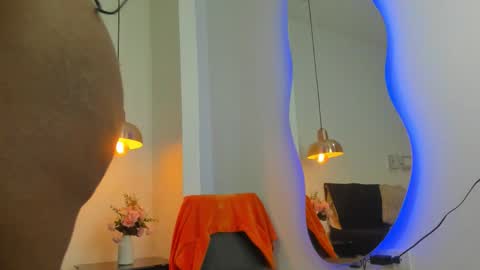 Snapshot of liz_ortega30 chatting on 03-28-26, 11:43 liza online show from 03-28-26, 11:43