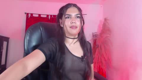 Snapshot of liz_raven chatting on 03-26-26, 01:22 Liz online show from 03-26-26, 01:22