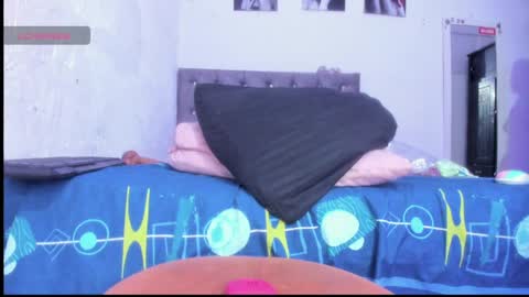 liza_25 online show from 05-06-26, 12:21