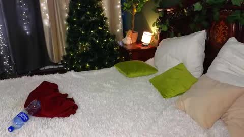 Snapshot of liza_mur chatting on 02-08-26, 02:20 your love online show from 02-08-26, 02:20