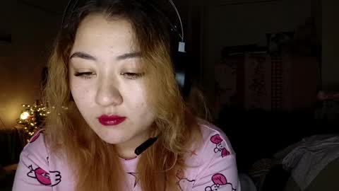 Snapshot of lizabethkimbal chatting on 03-30-26, 02:12 Molly online show from 03-30-26, 02:12