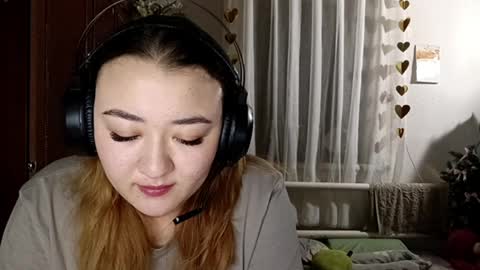 Snapshot of lizabethkimbal chatting on 03-31-26, 05:35 Molly online show from 03-31-26, 05:35