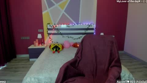 Girl next door online show from 04-14-26, 11:38