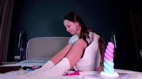 Liza Loveness online show from 04-23-26, 03:08
