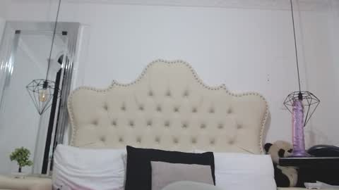 lizANDjuan online show from 01-24-25, 10:08