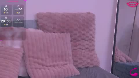 Snapshot of lizasunshine__ chatting on 04-28-26, 12:54 lizasunshine__ online show from 04-28-26, 12:54