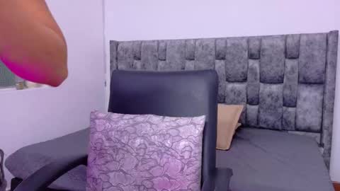 Snapshot of lizbeth_ross chatting on 09-20-25, 11:11 LIZBETH ROSS online show from 09-20-25, 11:11