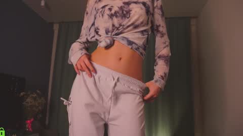 Sunnheart online show from 12-13-24, 04:49