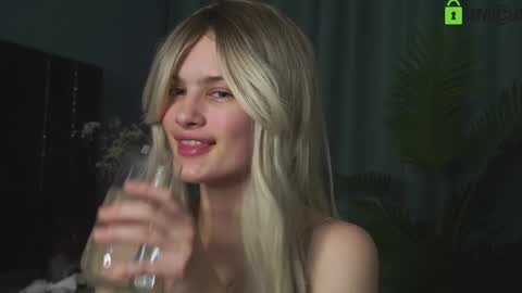 Sunnheart online show from 01-18-25, 07:26