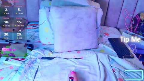 Snapshot of lizxy01 chatting on 11-13-25, 08:08 Liz online show from 11-13-25, 08:08