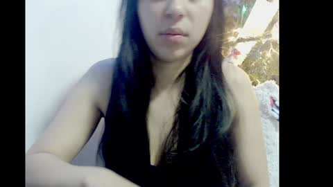 lizz1305 online show from 12-20-24, 02:38