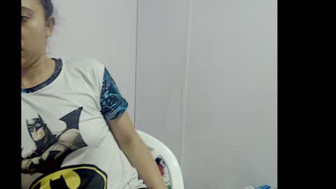 lizz1305 online show from 02-05-25, 12:17