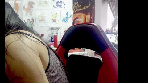 lizz1305 online show from 12-01-25, 04:56