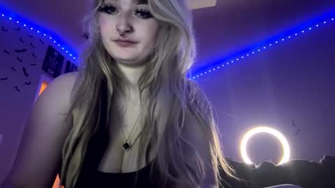 Lizz  online show from 01-25-25, 07:28