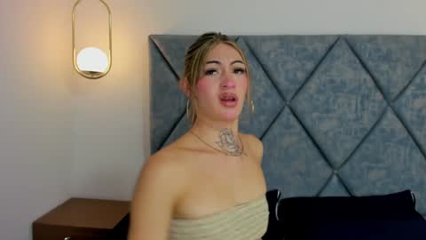 Snapshot of lizz_luna chatting on 12-07-24, 01:29 lizz_luna online show from 12-07-24, 01:29