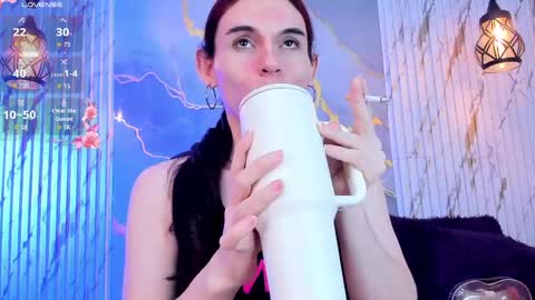 Snapshot of lizz_manson28 chatting on 04-26-26, 04:37 Lizeth Tatiana Mahecha online show from 04-26-26, 04:37