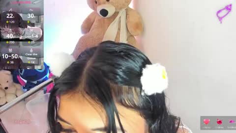 Snapshot of lizz_tender chatting on 05-17-26, 12:23 Lizz online show from 05-17-26, 12:23