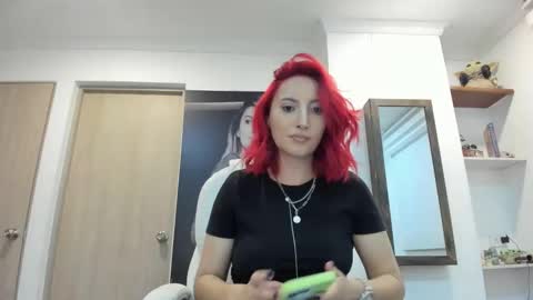 lizzdoux online show from 10-04-25, 02:20