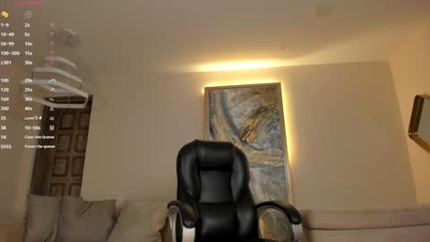 Snapshot of lizzhamilton_ chatting on 02-07-25, 05:10 Lizzi online show from 02-07-25, 05:10