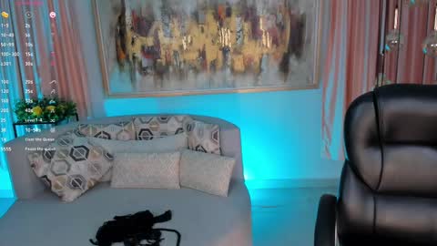 Snapshot of lizzhamilton_ chatting on 02-12-25, 05:26 Lizzi online show from 02-12-25, 05:26