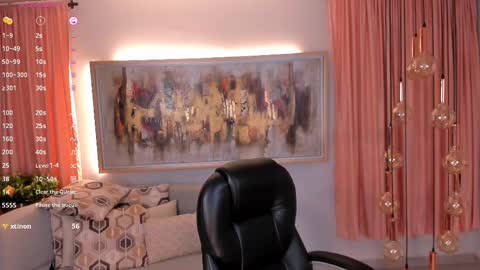 Snapshot of lizzhamilton_ chatting on 02-14-25, 02:28 Lizzi online show from 02-14-25, 02:28