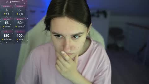 Snapshot of lizzi_fox chatting on 01-06-26, 09:24 Lizi-Fox online show from 01-06-26, 09:24