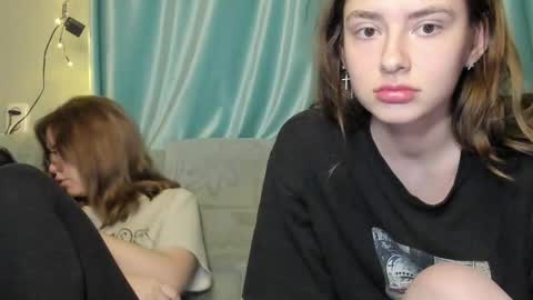 Snapshot of lizzi_muur chatting on 12-27-24, 07:57 lizzi_muur online show from 12-27-24, 07:57