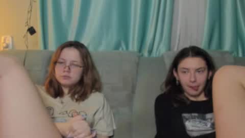 Snapshot of lizzi_muur chatting on 01-06-25, 07:45 lizzi_muur online show from 01-06-25, 07:45