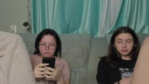 Snapshot of lizzi_muur chatting on 01-13-25, 11:06 lizzi_muur online show from 01-13-25, 11:06