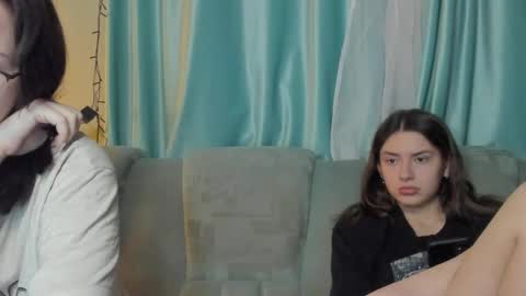 Snapshot of lizzi_muur chatting on 01-15-25, 08:48 lizzi_muur online show from 01-15-25, 08:48