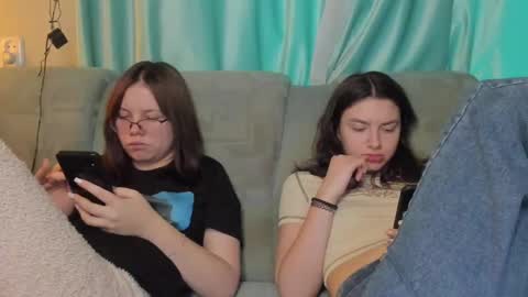 Snapshot of lizzi_muur chatting on 01-28-25, 01:38 lizzi_muur online show from 01-28-25, 01:38