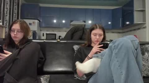 Snapshot of lizzi_muur chatting on 02-23-25, 03:40 lizzi_muur online show from 02-23-25, 03:40