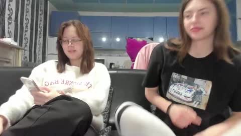 Snapshot of lizzi_muur chatting on 02-27-25, 05:36 lizzi_muur online show from 02-27-25, 05:36