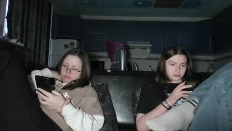 Snapshot of lizzi_muur chatting on 03-03-25, 03:20 lizzi_muur online show from 03-03-25, 03:20