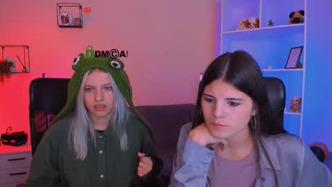 lizzie_boom online show from 11-07-25, 08:09