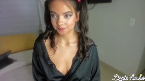 lizzieamber online show from 12-29-24, 08:22