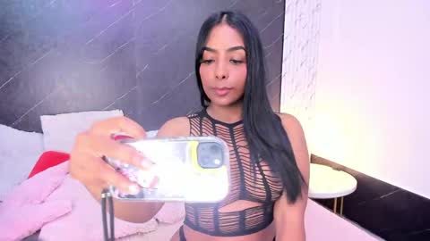 Snapshot of lizziierose chatting on 06-04-26, 12:22 I am Lizz online show from 06-04-26, 12:22
