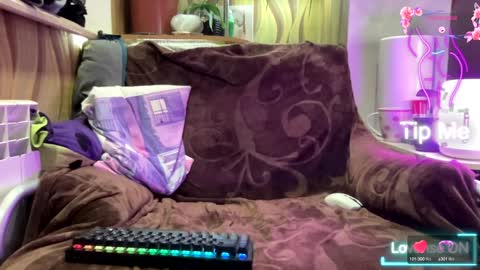 Snapshot of lizzks chatting on 02-06-25, 02:33 liss online show from 02-06-25, 02:33