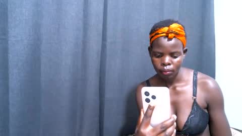 Lizzy online show from 05-30-26, 03:03