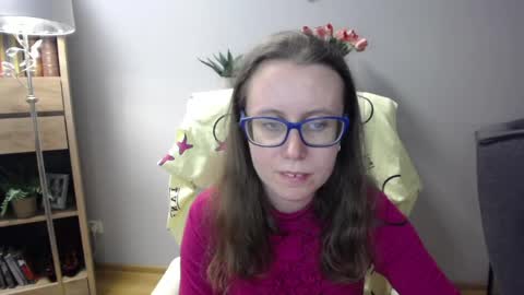 Snapshot of lizzy_sparkle chatting on 04-28-26, 04:28 Lizzy online show from 04-28-26, 04:28