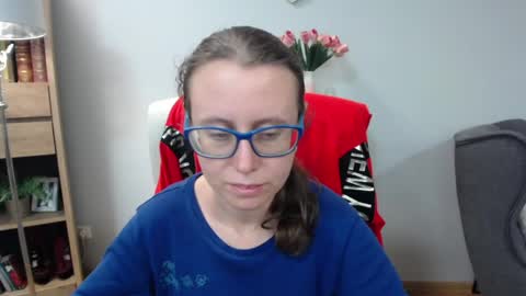 Snapshot of lizzy_sparkle chatting on 05-12-26, 04:31 Lizzy online show from 05-12-26, 04:31