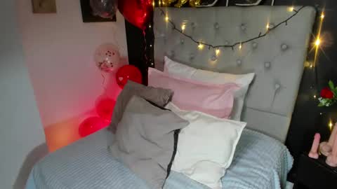 Lizzy online show from 02-15-25, 12:01