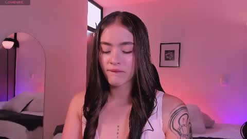 Lizzy Colins online show from 06-24-26, 07:13