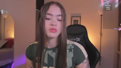 Lizzy Colins online show from 07-02-26, 01:06