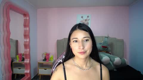 Snapshot of lizzyluk_ch chatting on 02-22-25, 11:35 Lizzy SCHEDULE BROADCASTING Monday-Saturday 11am4pm Colombia online show from 02-22-25, 11:35