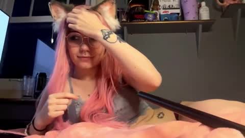 Snapshot of lizzyylovesick chatting on 12-20-24, 05:29 lizzybunny online show from 12-20-24, 05:29