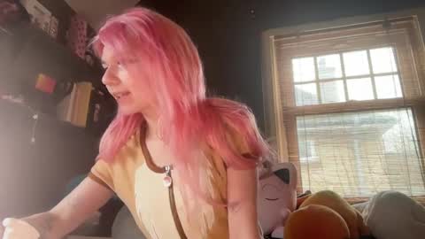 Snapshot of lizzyylovesick chatting on 02-21-25, 02:06 lizzybunny online show from 02-21-25, 02:06