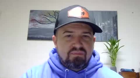 Snapshot of lj345689 chatting on 12-21-25, 01:24 lj345689 online show from 12-21-25, 01:24