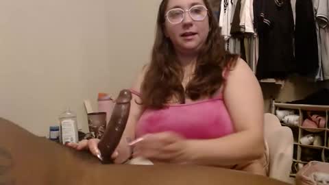 llena_de_lechee online show from 02-02-26, 04:55